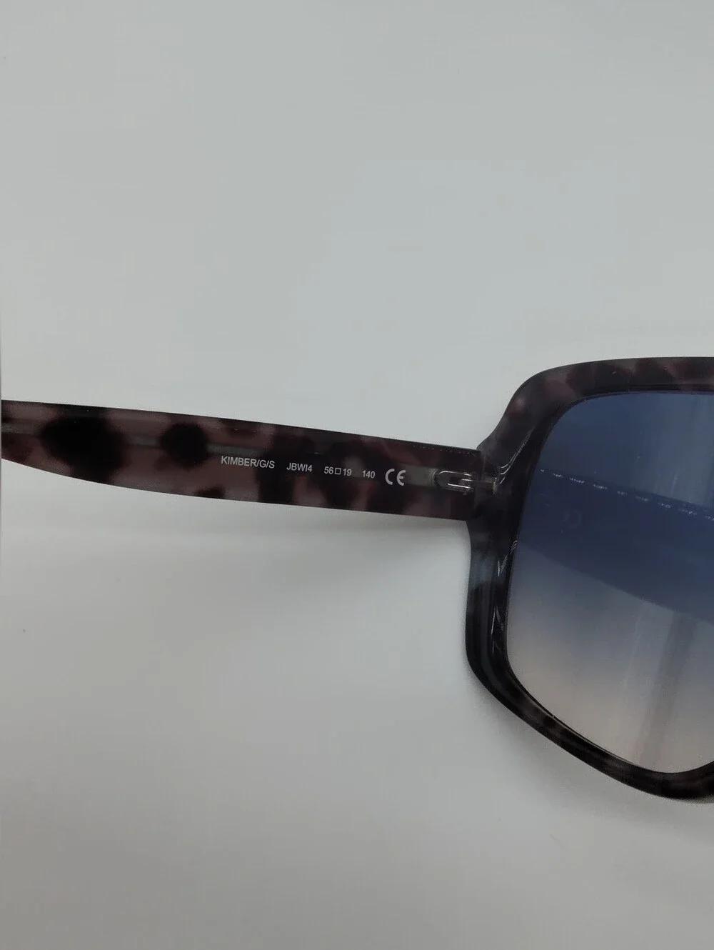 KATE SPADE New York Hello Sunshine Sunglasses & Heart Tumbler Gift Set